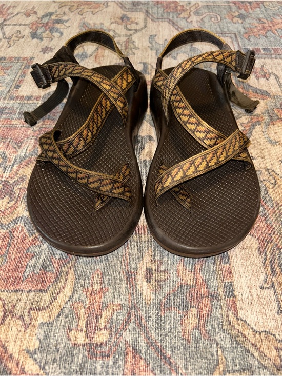 Men’s chaco’s size 10